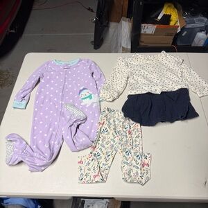 Bundle of 3 Girl Leggings Bodysuit Dress Size 2 EUC - Gap Carter’s Old Navy